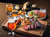 【Cantidad y calidad ◎】 “Menú de carne de trigo”: 4 platos grandes con 10 variedades + bebidas ilimitadas durante 2 horas: 7.300 yenes