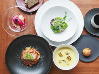 9/17 onwards: [Lunch] 4-course lunch set + free-flow sparkling wine