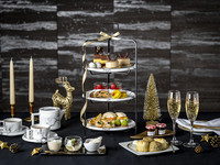 【土日祝・5部/19:00】夜のクリスマスアフタヌーンティー