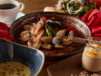 【平日限定！食後のカフェ付選べるパエリアランチ】前菜の盛り合せ、選べるお好きなパエリアをご堪能いただけるランチ全4品