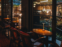 Christmas Course with guaranteed bar seating (includes toast drink), 7 courses – available only on 12/26