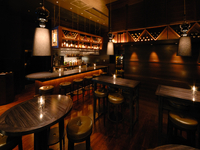 【大人数様・幹事様安心！貸切プラン】ビュッフェプラン全9品＋2時間飲み放題付！バーフロア・レストランフロア、どちらでも貸切OK！