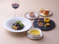 [10/6–11/29] Classic lunch set with admission ticket (High school student)to the specixhibition “The Tale of Genji: Theal e Splendor of the Imperial Court”