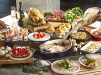 Christmas Dinner Buffet with All-You-Can-Drink (Session 2: 7:00 PM–8:30 PM)