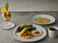 Pumpkin Madame with Parfait Bambi 【 ¥4,600 (excluding tax) 】