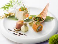 【1/1~1/3】新春ランチ｜金目鯛や国産牛ロースのメインなどフルコース（全6品）