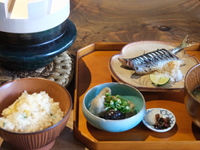 뚝배기 밥 런치 (직접 지은 밥)