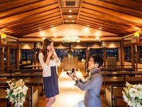 【Xmas｜チャペルでプロポーズ】特別ディナー＋グラスシャンパン＋バラ12本の花束＋メモリアルブーケ（専属プランナー付）