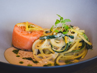 Lunch buffet with choice of main dish (pasta) [Weekdays in December & January]