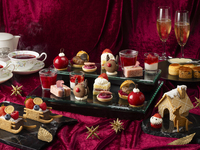 [Hexenhaus (Candy House) Set & Strawberry Santa Plan] Velvet Rose Noël Afternoon Tea with Sparkling Wine ★ Weekdays (Reservation at 4:30 PM)