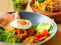 [Affordable Lunch Pack] Weekdays only: 90-minute package including lunch (Mon–Fri) | Choose your lunch + 1 drink of your choice