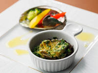 【平日ランチビュッフェ＋蝦夷アワビ　香草バター焼き（1皿）　120分制】