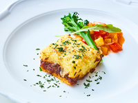 （平日）オーヴェストランチ＜全3品：前菜・グラタン・デザート＞　4,000円　＊11/1～