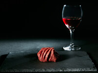 【Xmas2026】乾杯スパークリング＆飲み放題付！前菜6種盛、A5WAGYU 肉寿司等 全8品(12/23～27)