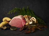 The three greatest delicacies in the world: Premium Set – 40g of Kuroge Washu sirloin & 40g of Kuroge Washu fillet