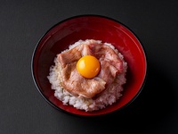 佐賀三昧 海と大地のごちそう丼＜佐賀牛極み焼きすき丼＞