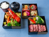 ◆A gorgeous Japanese-style bento box meal for the meeting of both families.