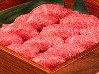11月1日〜　年末特別【 肉鮨 コース 】新商品「最大4貫まで食べれる肉鮨」「厳選焼物7種」「白いフリージング冷麺」をご提供！